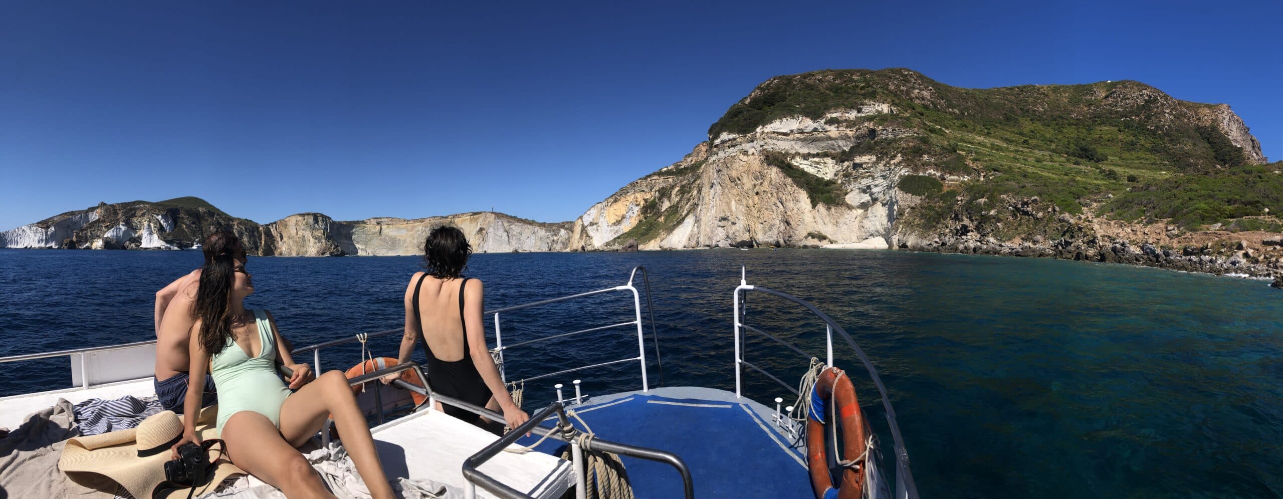 Ponza Island 5 Hour Boat Tour — photo 3